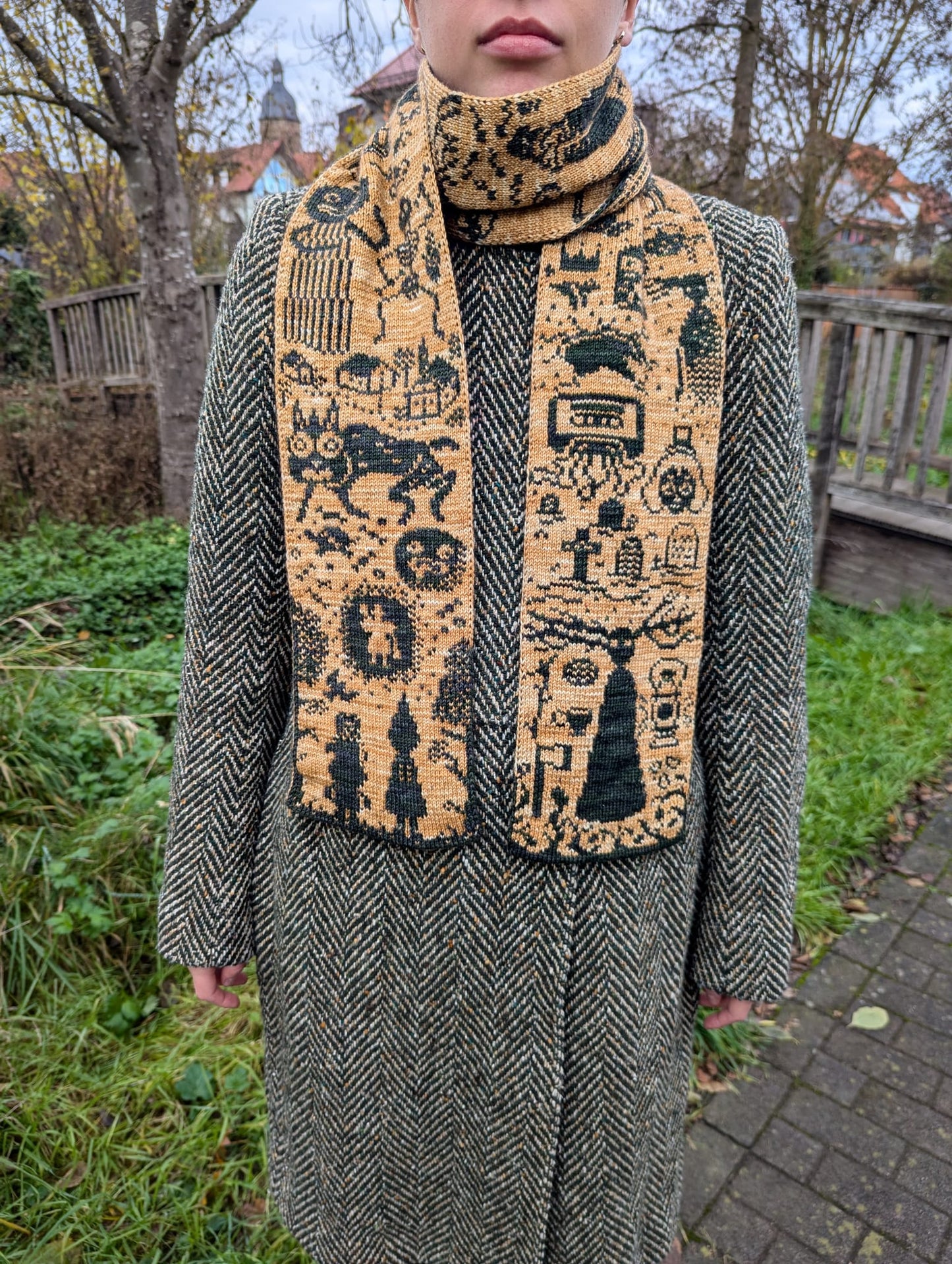 Over the Garden Wall Scarf Knitting Pattern