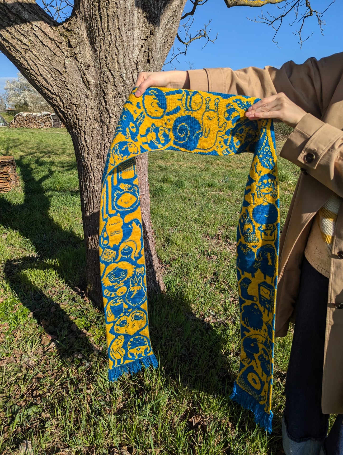 Shape Shifting Scarf Knitting Pattern