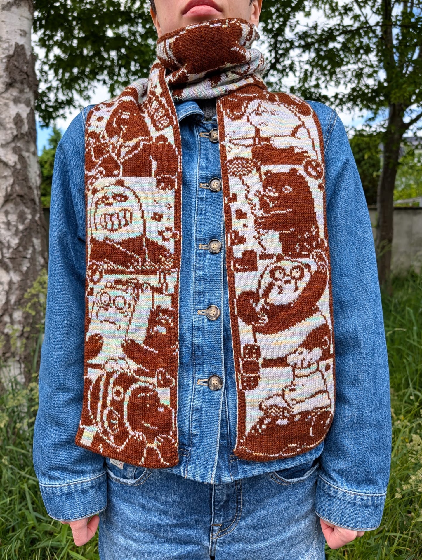 Ice Bear wants Scarf Knitting Pattern