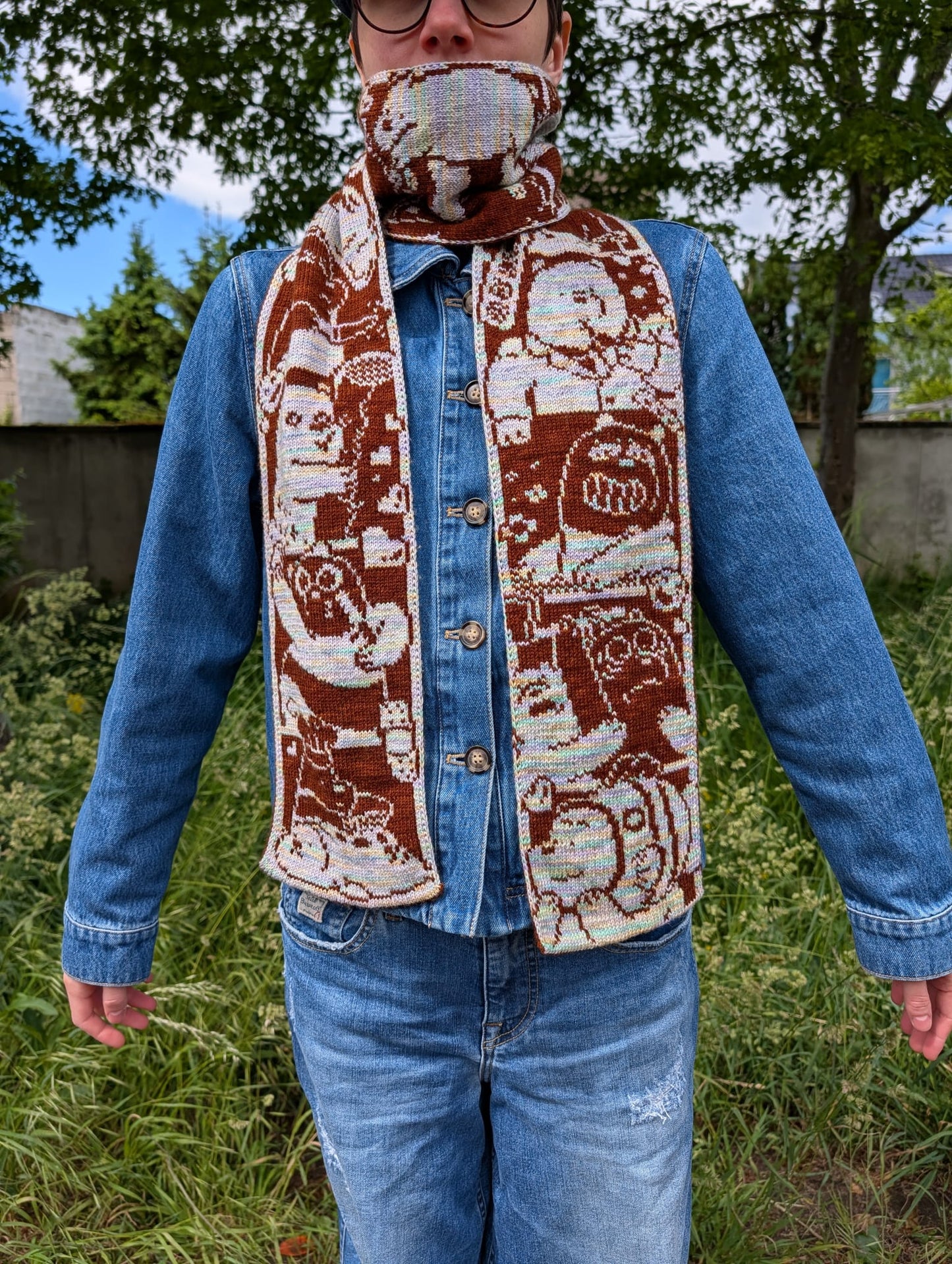 Ice Bear wants Scarf Knitting Pattern