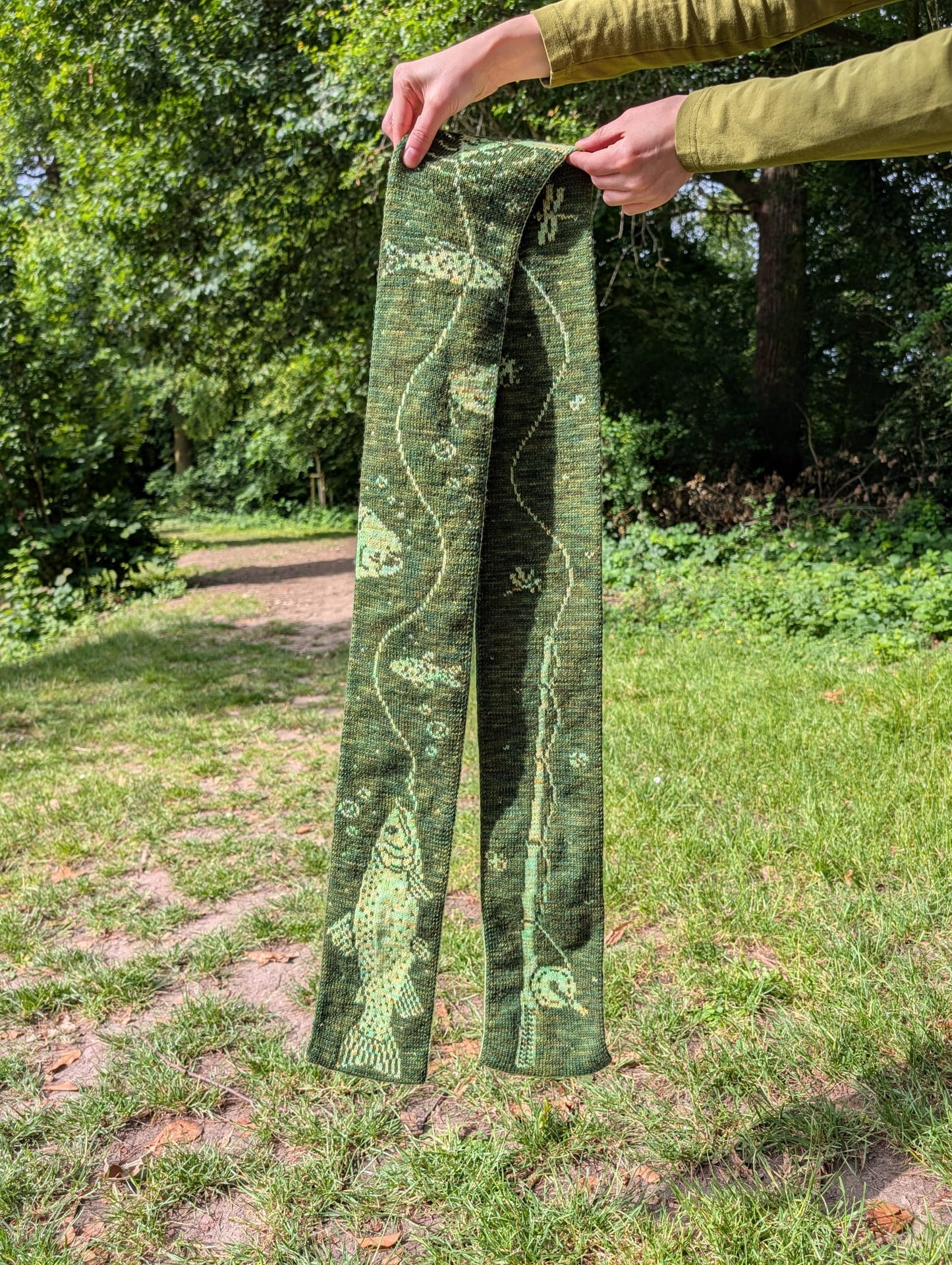 Catch of the Day Scarf Knitting Pattern