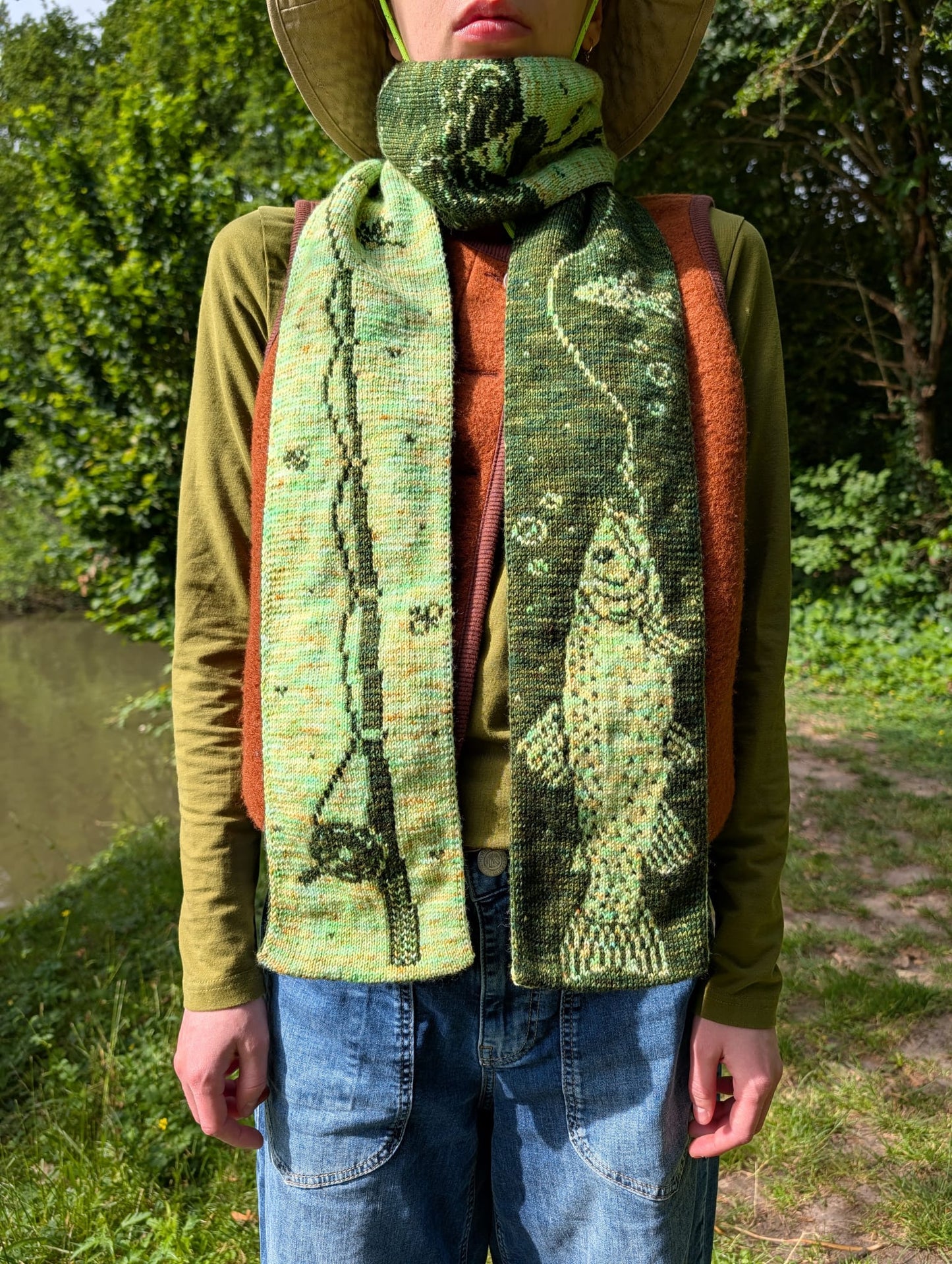 Catch of the Day Scarf Knitting Pattern